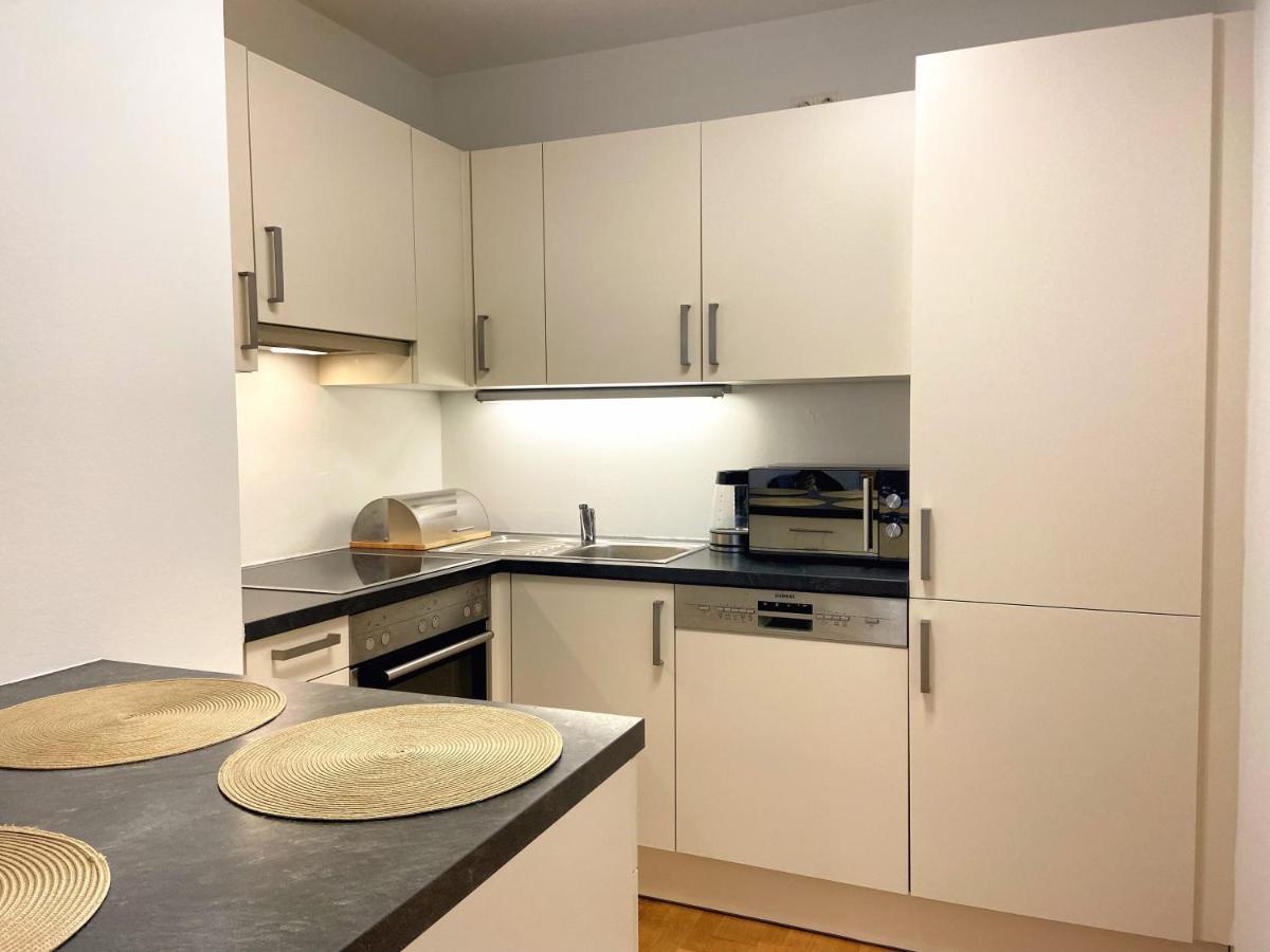 Near Lake Spacious & Furnished Beautiful Apartment فيينا المظهر الخارجي الصورة